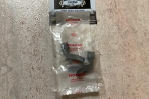 Valvole scarico nuove orig. honda cr 125 05 06 07