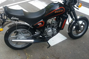 Moto Guzzi 125 Custom