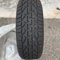 gomme antineve 195/60 r15