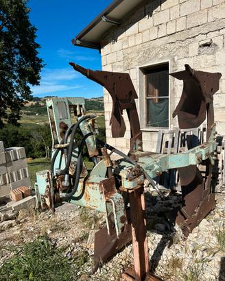 Aratro Nardi  9C bivomero voltaorecchio