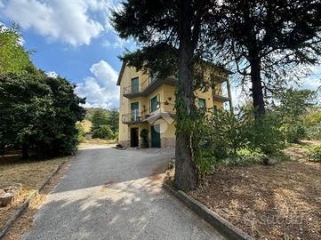 CASA INDIPENDENTE A GUALDO TADINO