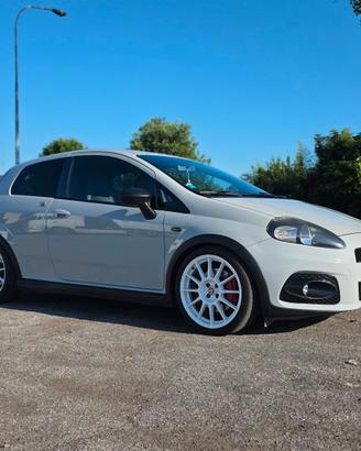 Grande Punto Abarth Supersport 