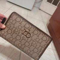 Portafoglio donna con logo RB