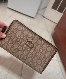 Portafoglio donna con logo RB