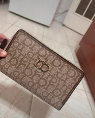 Portafoglio donna con logo RB