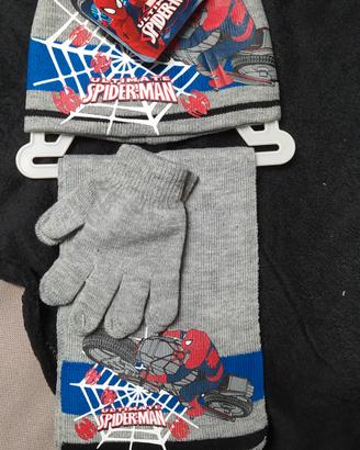 Set cappellino guanti scarpa Spiderman
