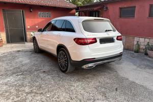 MERCEDES GLC 250 D 4 MATIC
