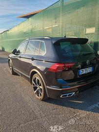 VOLKSWAGEN Tiguan 2.0 TDI 150 CV SCR DSG R-Line