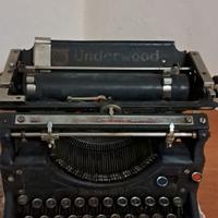 Macchina da scrivere antica underwood