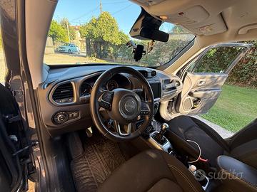 Auto Jeep Renegade 1600 M-jet 130 cv