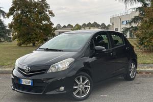 Toyota Yaris 1.3 Lounge (110.000KM!!) PREZZO 8490€