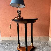 TAVOLINO CON LUME