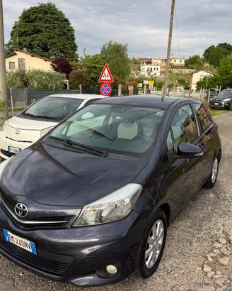 Toyota Yaris 1.0 3 porte Active NEOPATENTATI