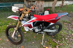 Fantic XE 125 – Racing – 3.980 km – Full optional