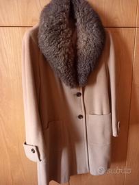 Cappotto donna in panno color caramello