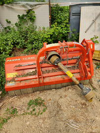 Trincia Tierre Panda 140