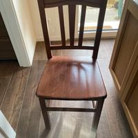 4 sedie in legno massello