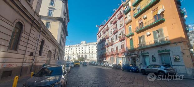 Via Gaetano Argento - Ad. Piazza Carlo III