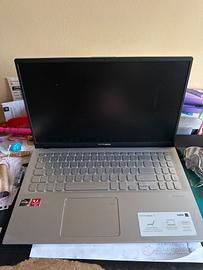 Notebook ASUS VivoBook 15 – Ryzen 5 / Vega / 15,6”