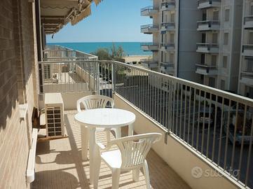 Fronte-lato mare,piscina,4-11 LUGLIO,5 pax,bilo