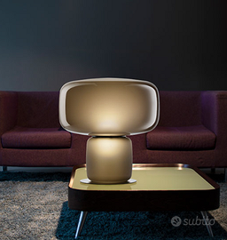 Lampada da tavolo in vetro soffiato fumè – design