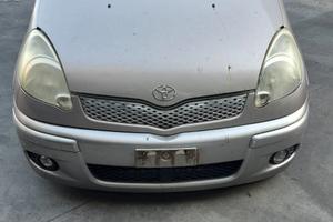 TOYOTA YARIS VERSO 2006 SOLO PER RICAMBI