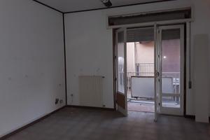 Gela via cairoli mq. 260