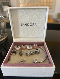 Bracciale pandora con charms