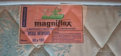 Letto singolo con materasso