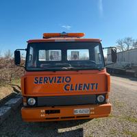 Carro attrezzi soccorso stradale