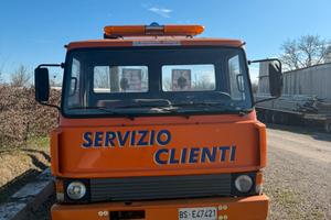 Carro attrezzi soccorso stradale