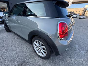 MINI COOPER DIESEL AUTOMATICA