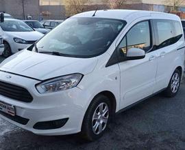 FORD Tourneo Courier 1.5 TDCI 5 POSTI INCIDENTAT