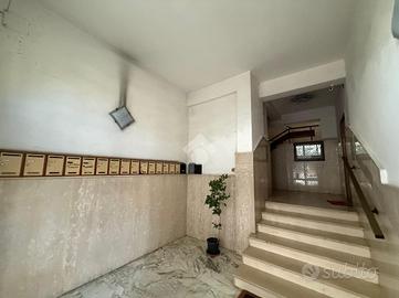 2 LOCALI A MARANO DI NAPOLI