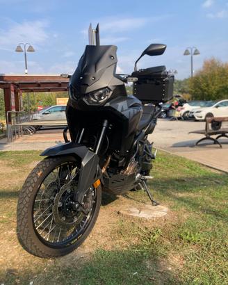 Africa Twin 1100 total black Full Optional !!!