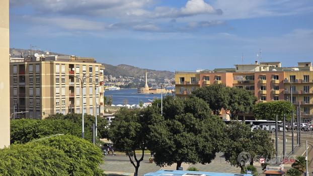 Via La Farina, 4 vani più servizi panoramico