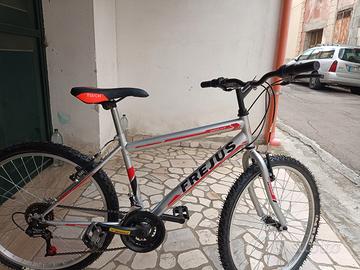 bicicletta per ragazzi 