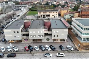 5 LOCALI A COLOGNOLA AI COLLI