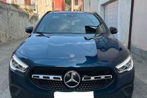 auto adattata