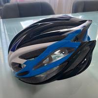 Casco bicicletta e mountainbike