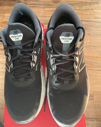 Scarpa usata uomo NB nera US 11,5