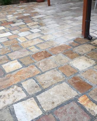 Rivestimenti / pavimenti di pietra selezionata
