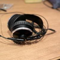 Cuffie AKG K271 studio