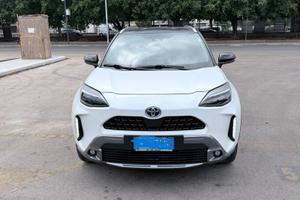 YARIS CROSS ADVENTURE IBRIDA