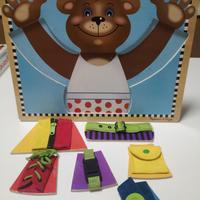 Gioco per bambini Montessori 