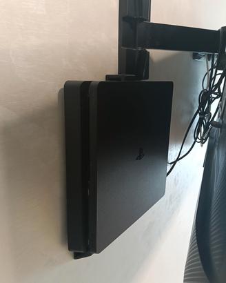 PlayStation 4slim +joystick+ staffe a scomparsa 