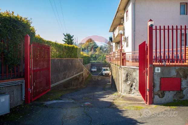 Garage/Box - Aci Sant'Antonio