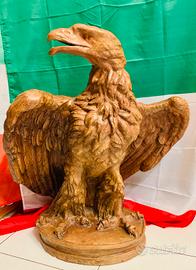 Aquila Toscana realizzata a mano in terra cotta