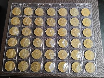 42 Monete Commemorative da 200 Lire