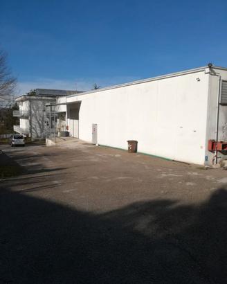 Capannone Industriale 2100 mq